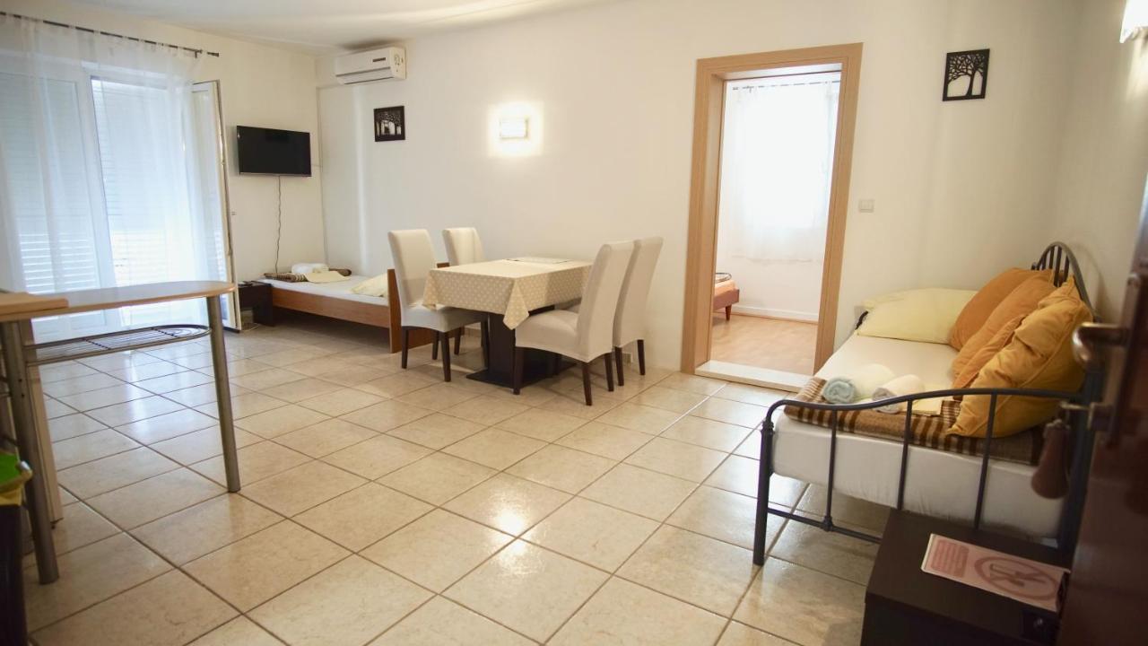 Apartments Victoria Trogir Exteriér fotografie