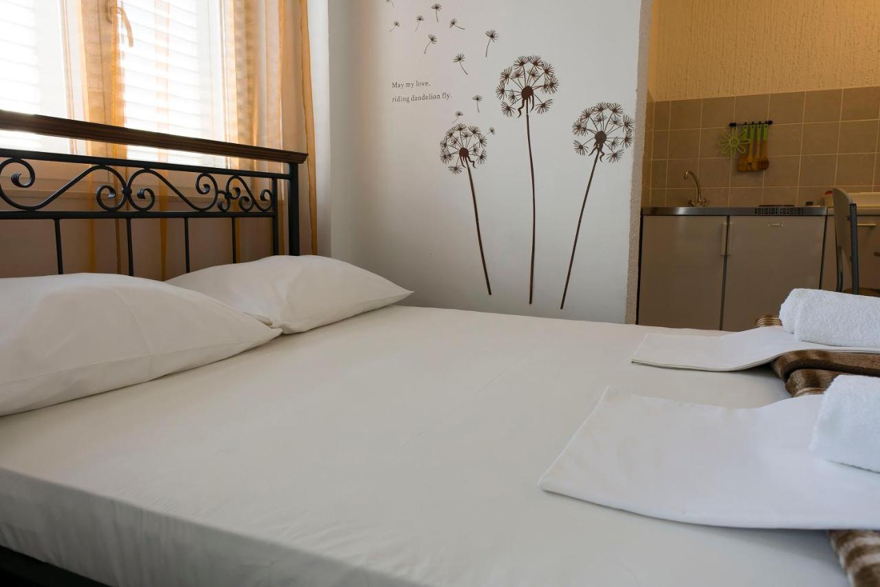 Apartments Victoria Trogir Exteriér fotografie