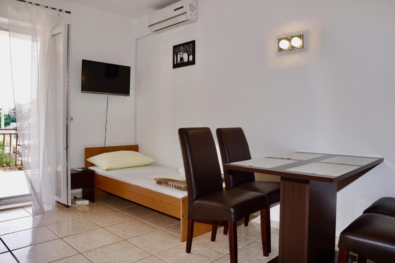 Apartments Victoria Trogir Exteriér fotografie