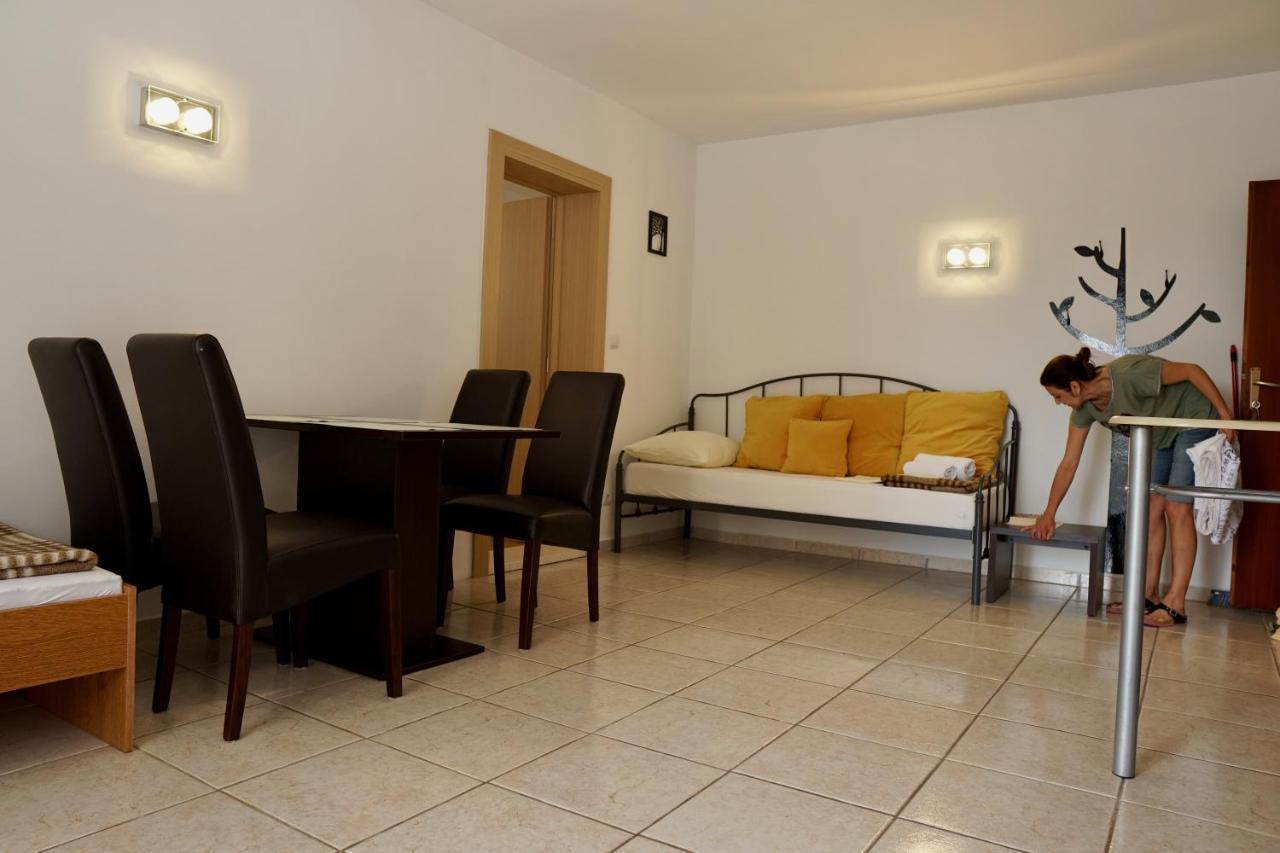 Apartments Victoria Trogir Exteriér fotografie
